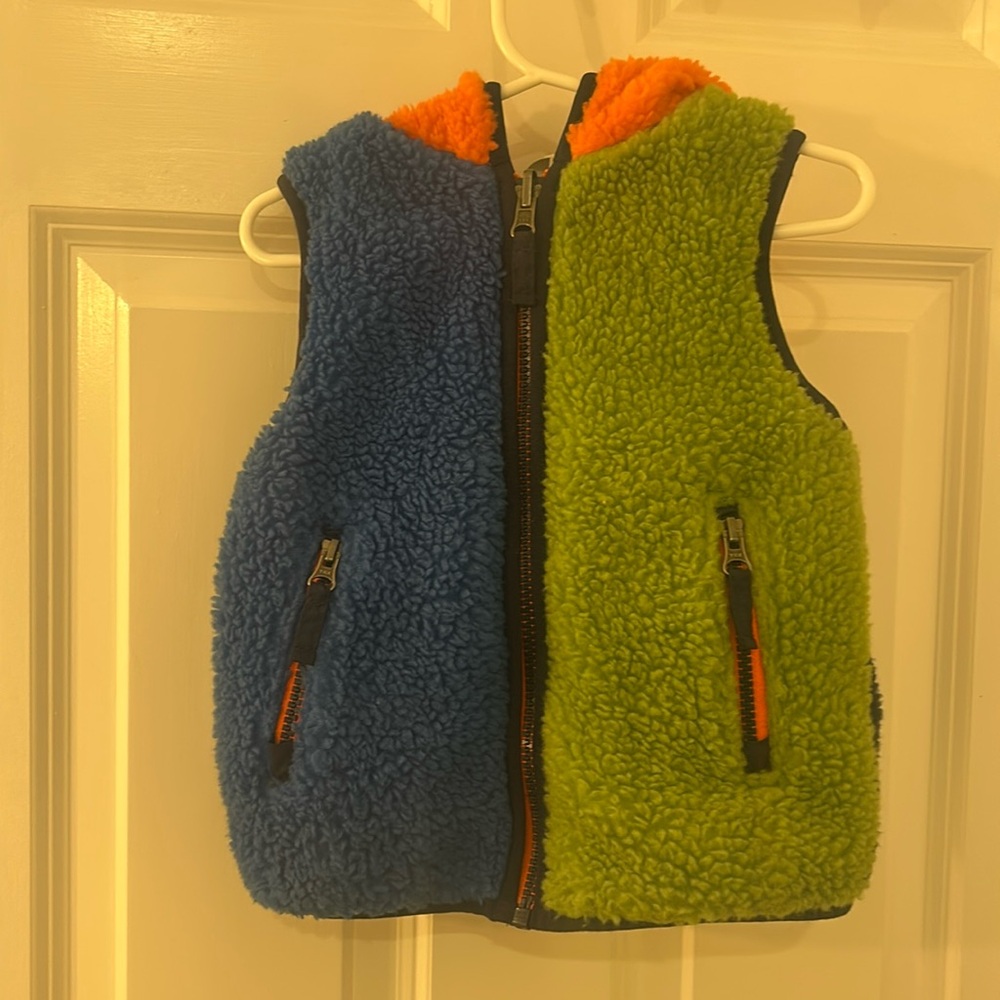Hanna andersson reversible vest with hood